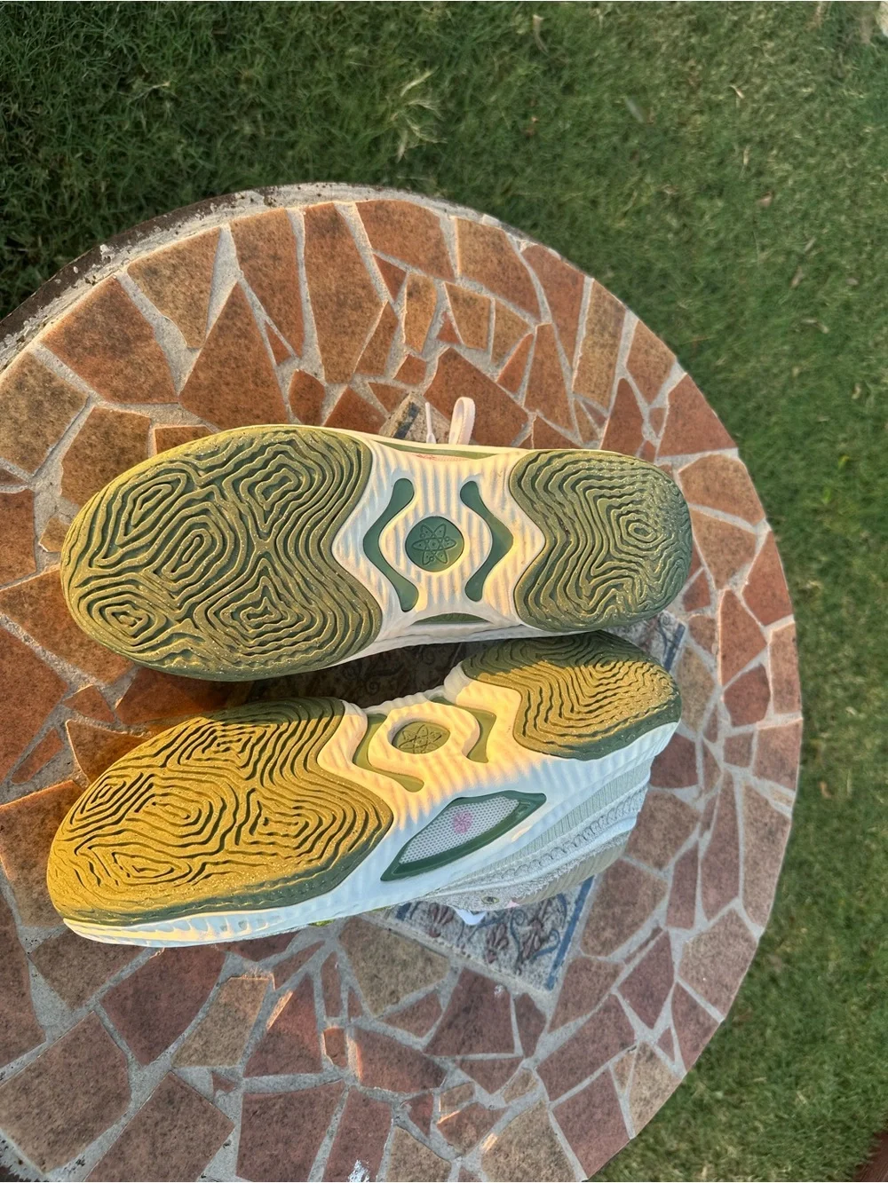 Nike Cosmic Unity 3 